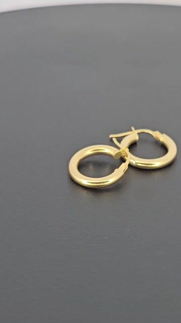 Video de Aros Oro Amarillo 18k Argolla 1.2 Gr 15 Mm OI-C2224