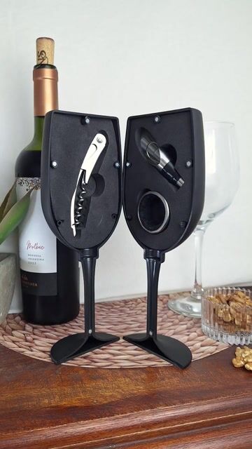 Video de Set 3 Accesorios Para Vino Copa Imantada Sacacorcho