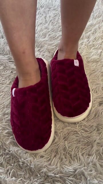 Video de PANTUFLA POLAR SOFT ESPIGA (WO35021)
