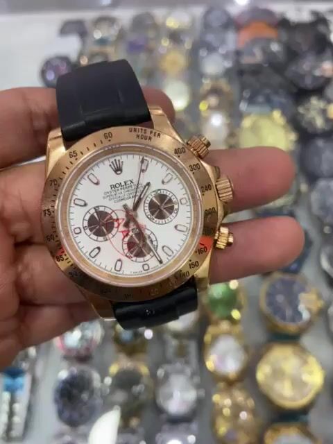 Vídeo de Daytona Premium Dourado Mostrador Branco Pulseira Silicone Preta Cronógrafo Automático