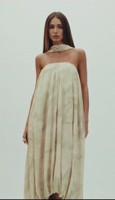 Video de VESTIDO KATHERINE BALONÊ TOMARA QUE CAIA