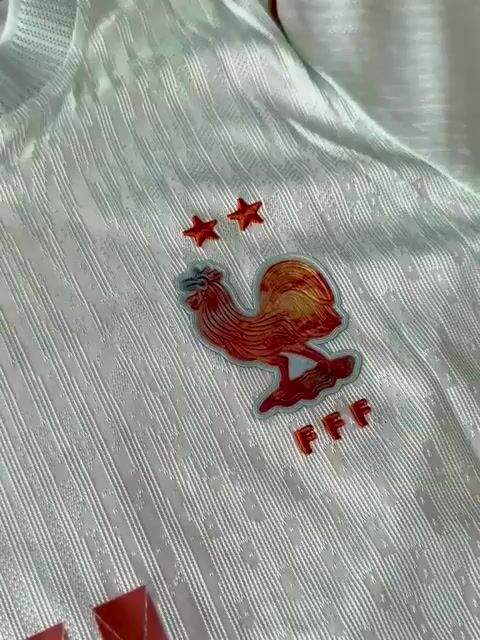 Video de CAMISETA FRANCIA 2025/26 SUPLENTE OLISE 11 - TELA JUGADOR