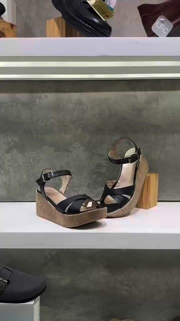 Video de Sandalias LENA marrón