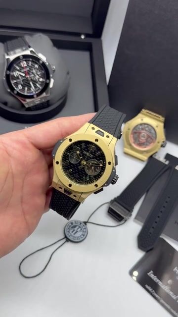 Video de Hublot Steel 44mm - AÇO DOURADO/MOSTRADOR PRETO - SILICONE