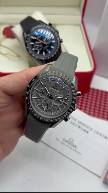 Video de Omega Speedmaster Dark Side 43mm -AÇO/MOSTRADOR CINZA - SILICONE