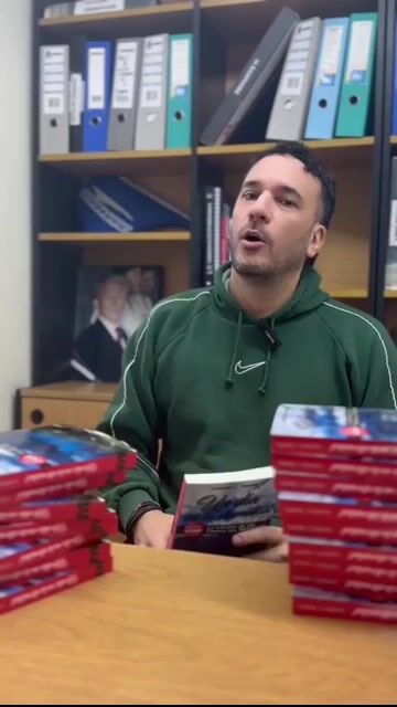 Video de Un día en la eternidad - Luciano Iriarte - EDICION LIMITADA y FIRMADA por el autor