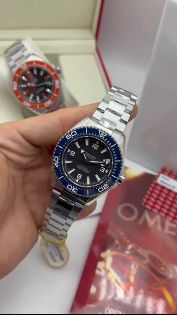Video de Omega Seamaster Planet Ocean 42mm - SUPER CLONE - AÇO/MOSTRADOR PRETO