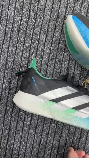 Video de Adidas adizero evo sl preto prata azul importado premium