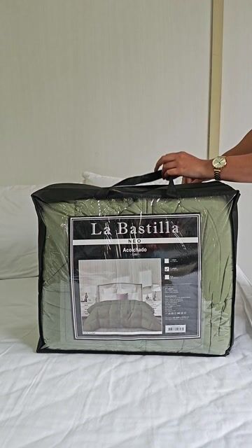 Video de Acolchado Verde Musgo marca LA BASTILLA® | Línea Neo