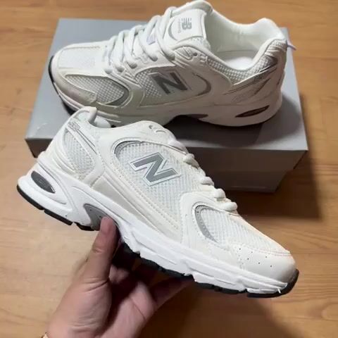 Vídeo de New 530 todo branco