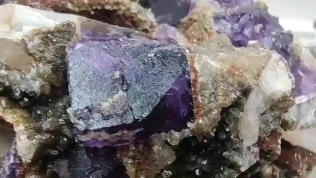 Video de 3 Piezas Masivas Fluorita con Calcita | 1.85 kg