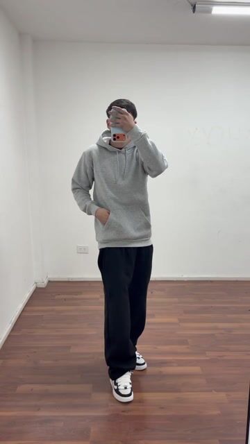 Video de Buzo clásico Gris drip