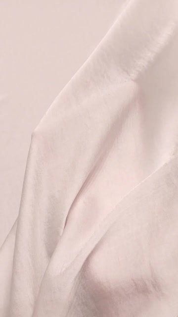 Video de SATÉN CRASH OFF WHITE