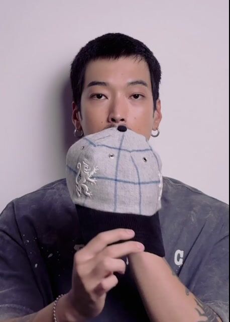 Vídeo de EMBLEM TARTAN CAP (CINZA)