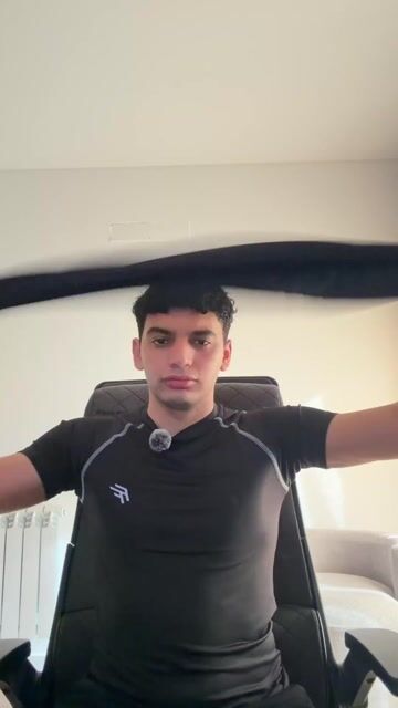 Video de Remera de compresión Basic (negro)