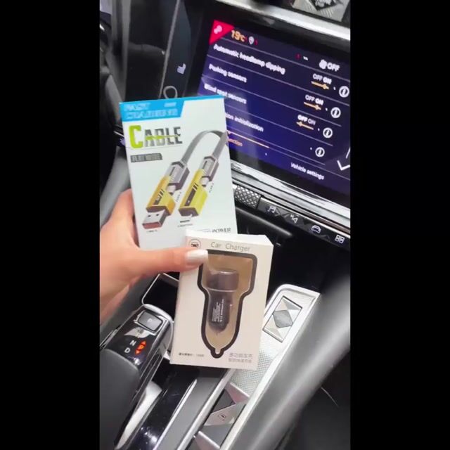 Video de Cargador Para Auto con Logo 66w Usb/c Carga Rápida Con Cable 4 En 1