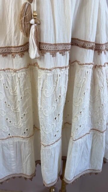 Video de Vestido Curto Boho em Algodão com Guipir
