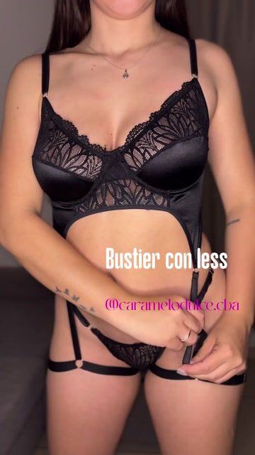 Video de BUSTIER LADY NEGRO (LESS DE REGALO)