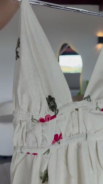 Video de VESTIDO EM LINHO BORDADO COM REGULAGEM NA ALÇA E ELASTEX NAS COSTAS SÔNIA