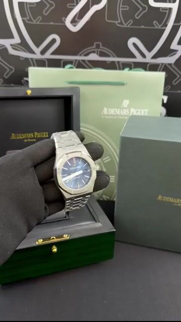 Video de Audemars Piguet Royal Oak 42mm - Aço/Mostrador Azul