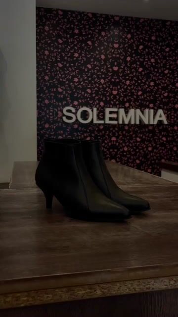 Video de SOLEMNIA SHOES