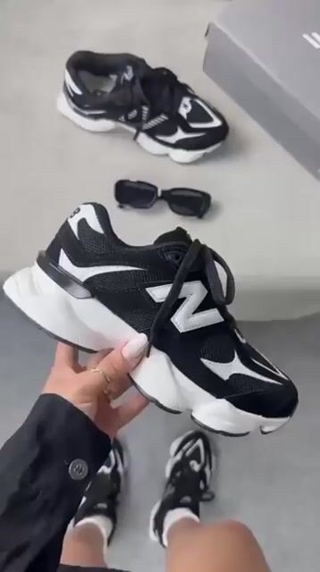 Vídeo de Tênis Modelo New Balance 9060 Couro Ecológico do 34 ao 43
