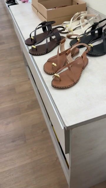 Video de CRUELLA SHOES