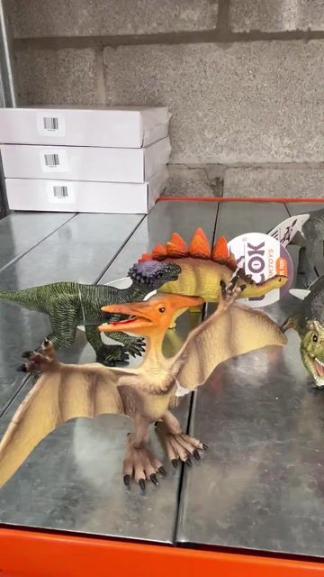 Video de 12 DINOSAURIOS DE PLÁSTICO ERA SALVAJE