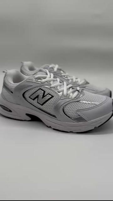 Video de NB 530 Blanco/Plata