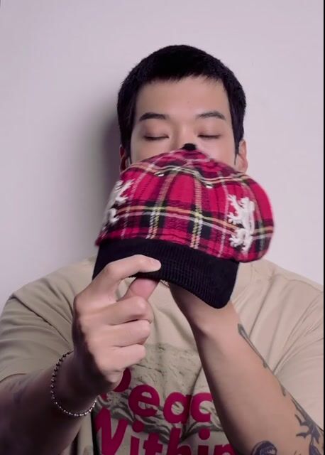 Vídeo de EMBLEM TARTAN CAP (VERMELHO)