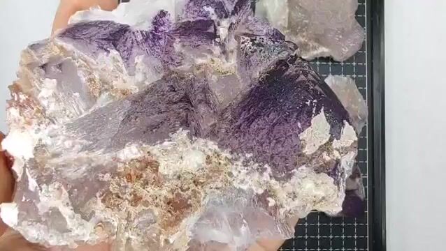 Video de 907 gr Fluorita Cúbica 8 Piezas Minerales de Colección