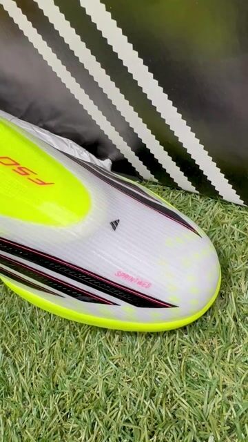 Vídeo de Chuteira Adidas F50 league Society