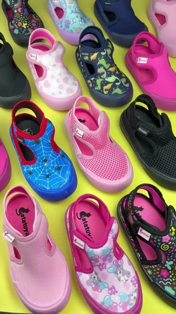 Video de Sandália Papete Infantil Menina Confortável Escolar Antiderrapante Pink Unicórnio