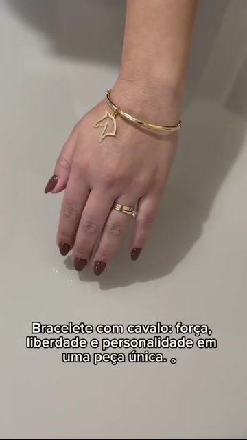 Video de Pulseira Feminina Moeda Antiga Com Pingente Cavalo Vazado