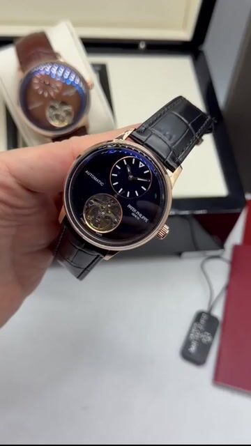 Video de Patek Philippe Tourbillon 42mm - AÇO ROSE/MOSTRADOR PRETO - COURO