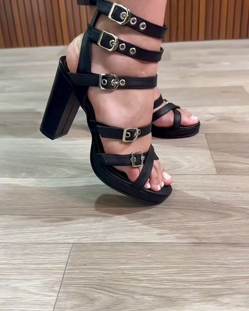 Video de MARGARITA CUERO NEGRO