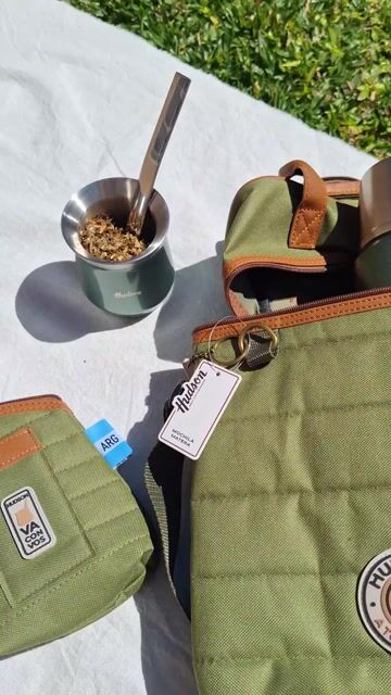 Video de Mochila Matera Bolso Hudson Con Correa Porta Termo Yerbera