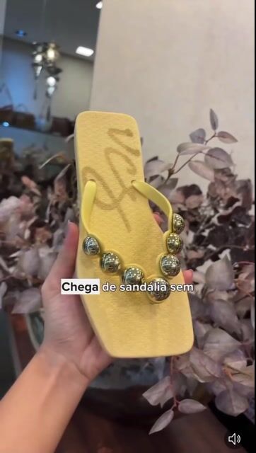 Vídeo de Flat Chinelo Flip Flop Amarelo Vicenza P100010016