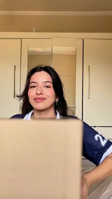 Video de Jersey Demi Lovato - It's Not That Deep