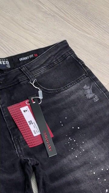 Vídeo de Calça Jeans Jogger Masculina Original Jay Jones Coringa Preta Destroyed com Estampa Exclusiva Premium
