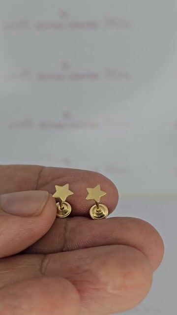 Video de Aros Oro Amarillo 18k Estrellas 5.5 X 5.5 Mm Y 0.9 Gr C2209