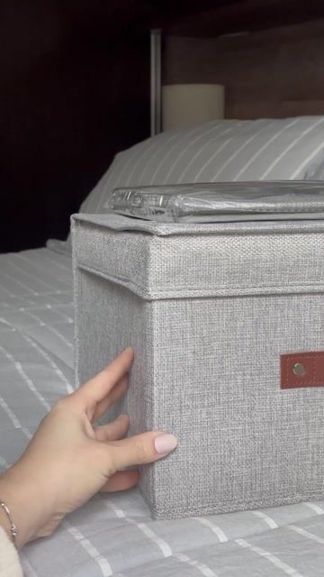 Video de CAJA ORGANIZADORA DE ROPA LINO GREY MANGO ECO CUERO TAMAÑO GRANDE