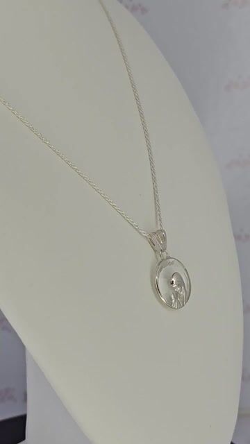 Video de Collar Virgen Niña 17 Mm Cristal Plata 925 Mcs Vrt - C2319