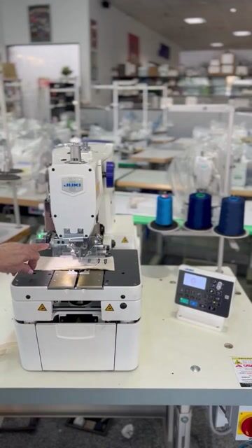 Video de Ojal redondo electronica JUKI MEB3900J