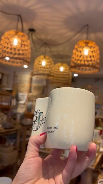Video de TAZA CREMA BUZZ 300 ml - DISNEY -
