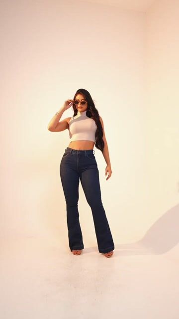 Vídeo de LUNAY'S JEANS