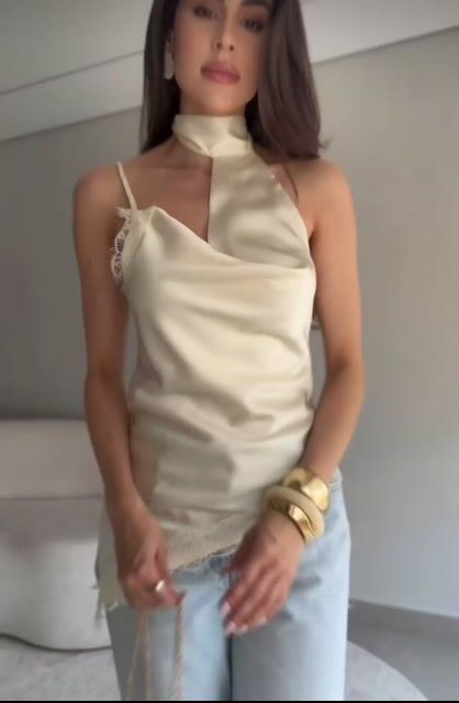 Video de Blusa Zoe Cetim