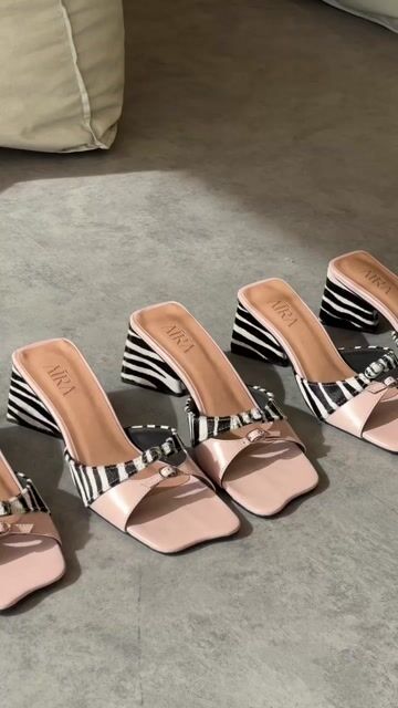 Vídeo de Tamanco Lelê - Animal Print Zebra Couro Legítimo