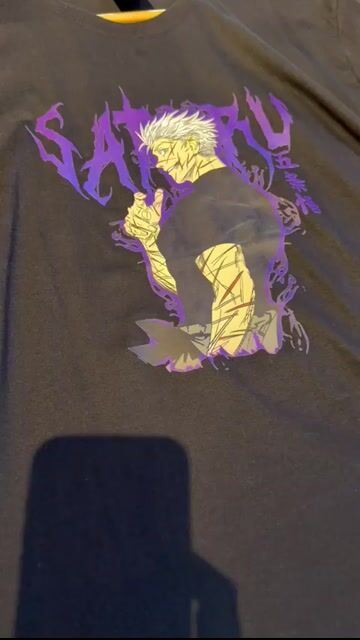 Vídeo de Camiseta Satoru Gojo Jujutsu Kaisen