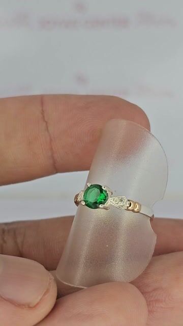Video de Cintillo Plata Y Oro Rojo Rose Y Piedra Verde Mrt - C2302